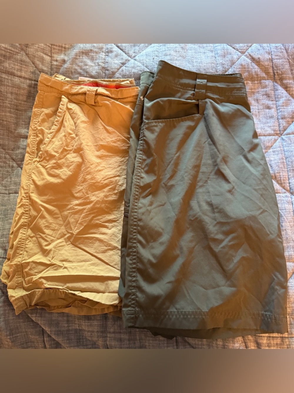 2 pairs Colombia Men’s Green & Khaki Shorts Sz 34 Hiking Outdoor Sport Trail